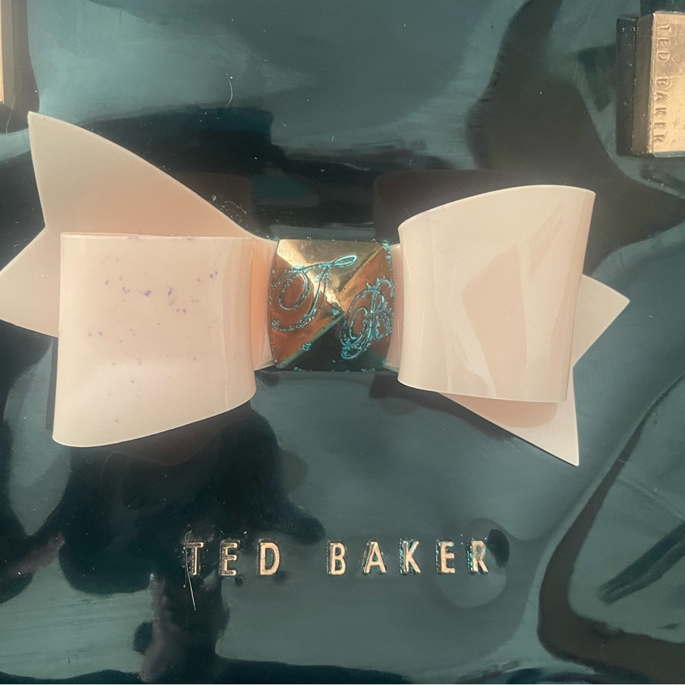 Ted Baker London Patent Leather Black shoulder bag